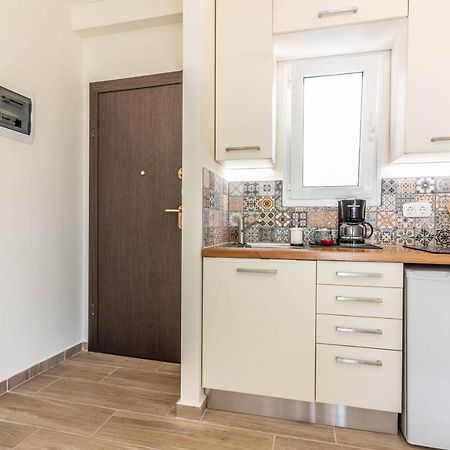 Birds Nest Apartment Athena Bagian luar foto
